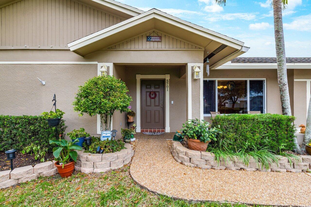 FLAMINGO GARDENS-LIVE OAK SEC - Residential