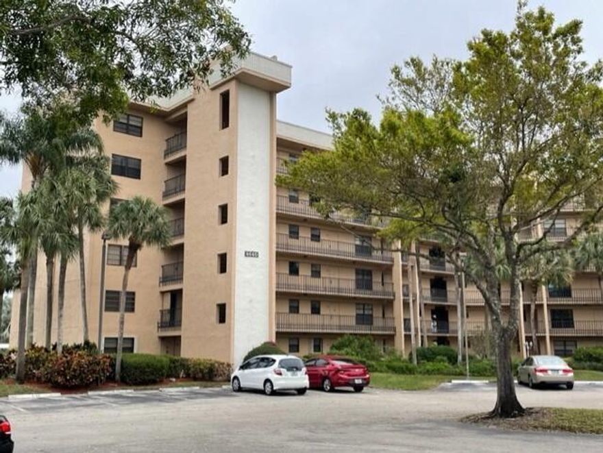 Bright and spacious 2 bedroom 1 bath condo (Den converted into a 2nd room).  Walk next door to the clubhouse. Enjoy a game of Tennis or all the other amenities Lucerne Pointe has to offer. This is a 55 over community. One resident must be 55 years old. Others can be minimally over 18 years old. Condo freshly painted with new laminate wood floors and bathroom vanity. ,Bedroom features large walk in closet. Rent includes water, basic cable and recreational amenities. offering fitness center, library, pool, Live shows, social events, tennis, pickle ball.  Bus Service also available.