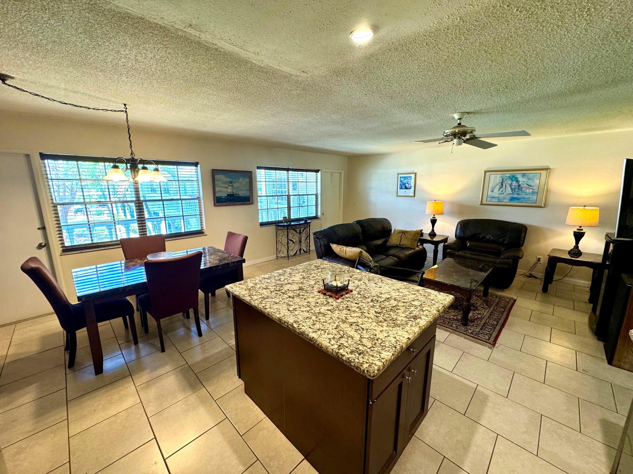 5208 NE 24th Ter F216