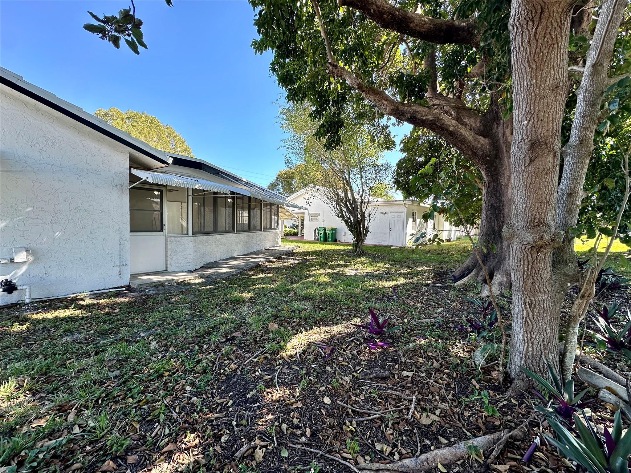 MAINLANDS OF TAMARAC LAKE - Residential
