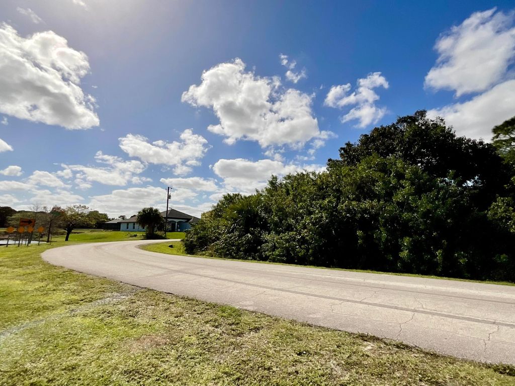 Photo of 4674 SW Masefield Street, Port Saint Lucie, FL 34953 (MLS # R11068613)