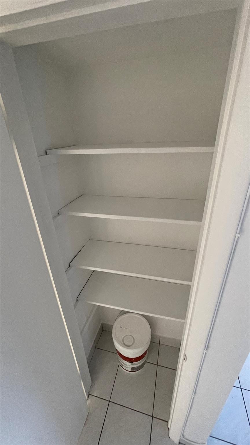 Paradise Gardens Inc Cond - Residential Lease