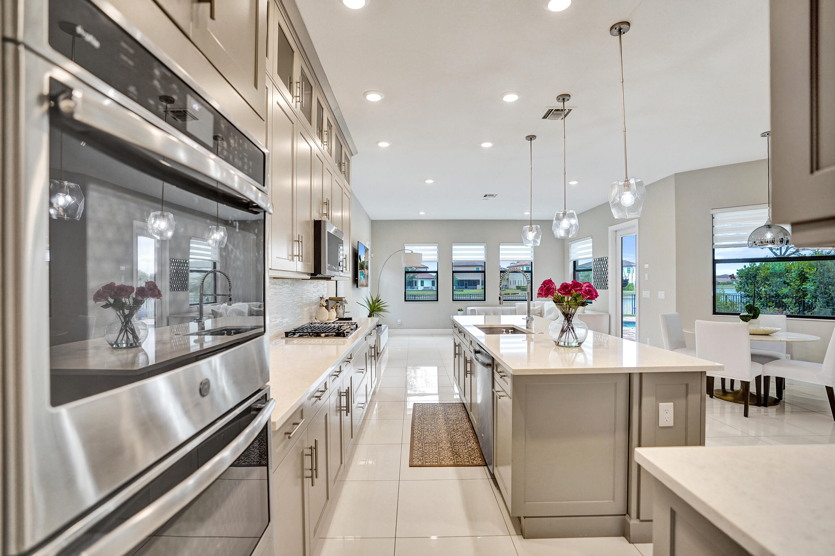 PARKLAND BAY - Residential