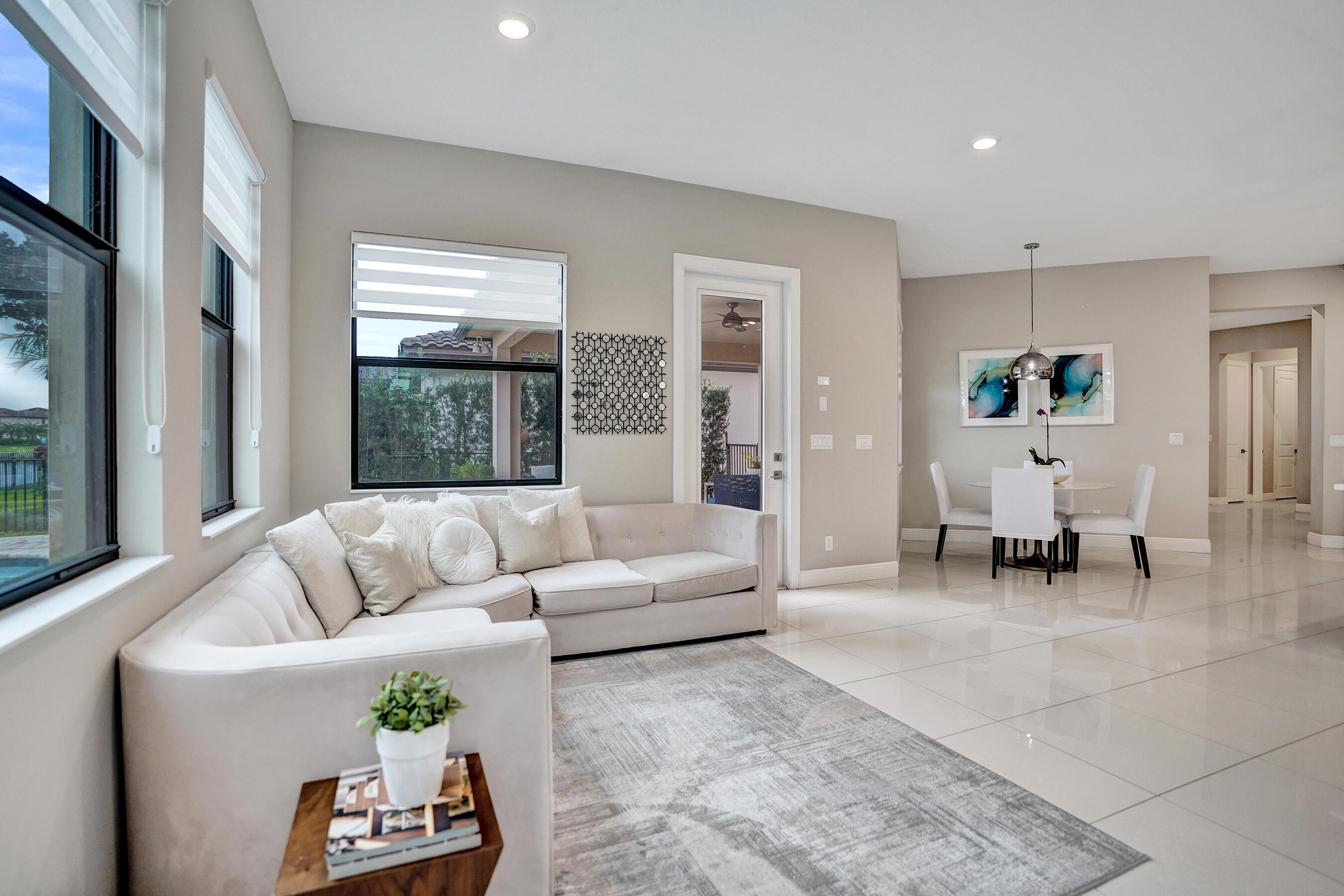 PARKLAND BAY - Residential