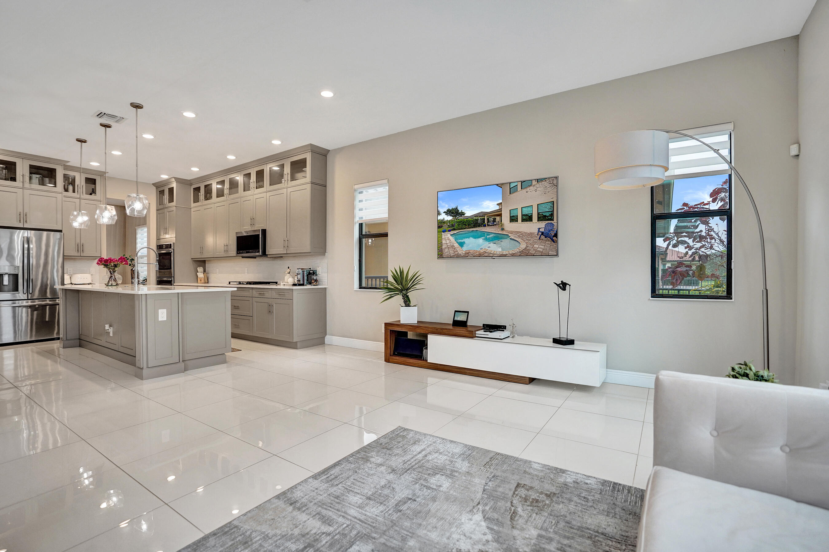 PARKLAND BAY - Residential