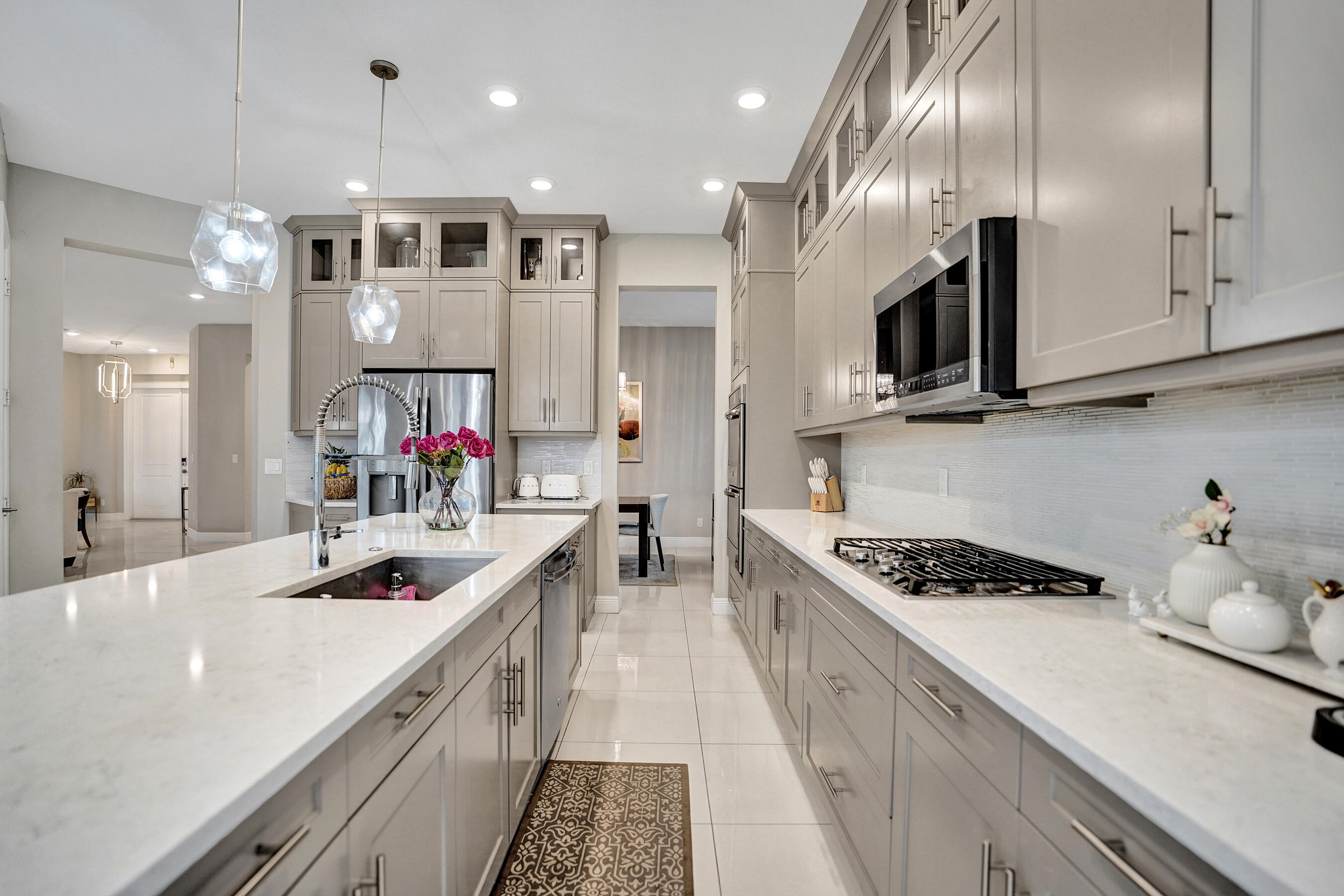 PARKLAND BAY - Residential