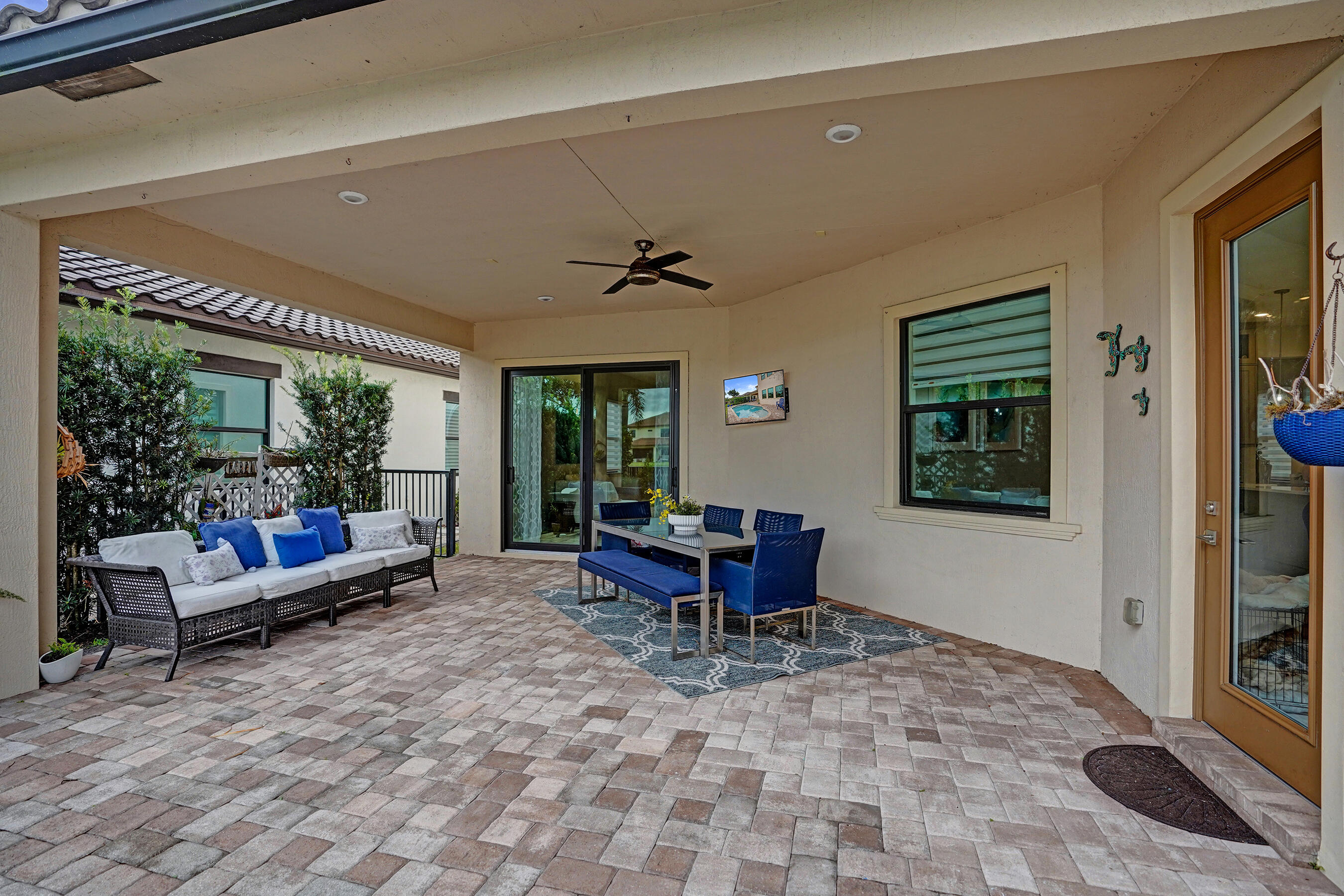 11965 S Baypoint Circle