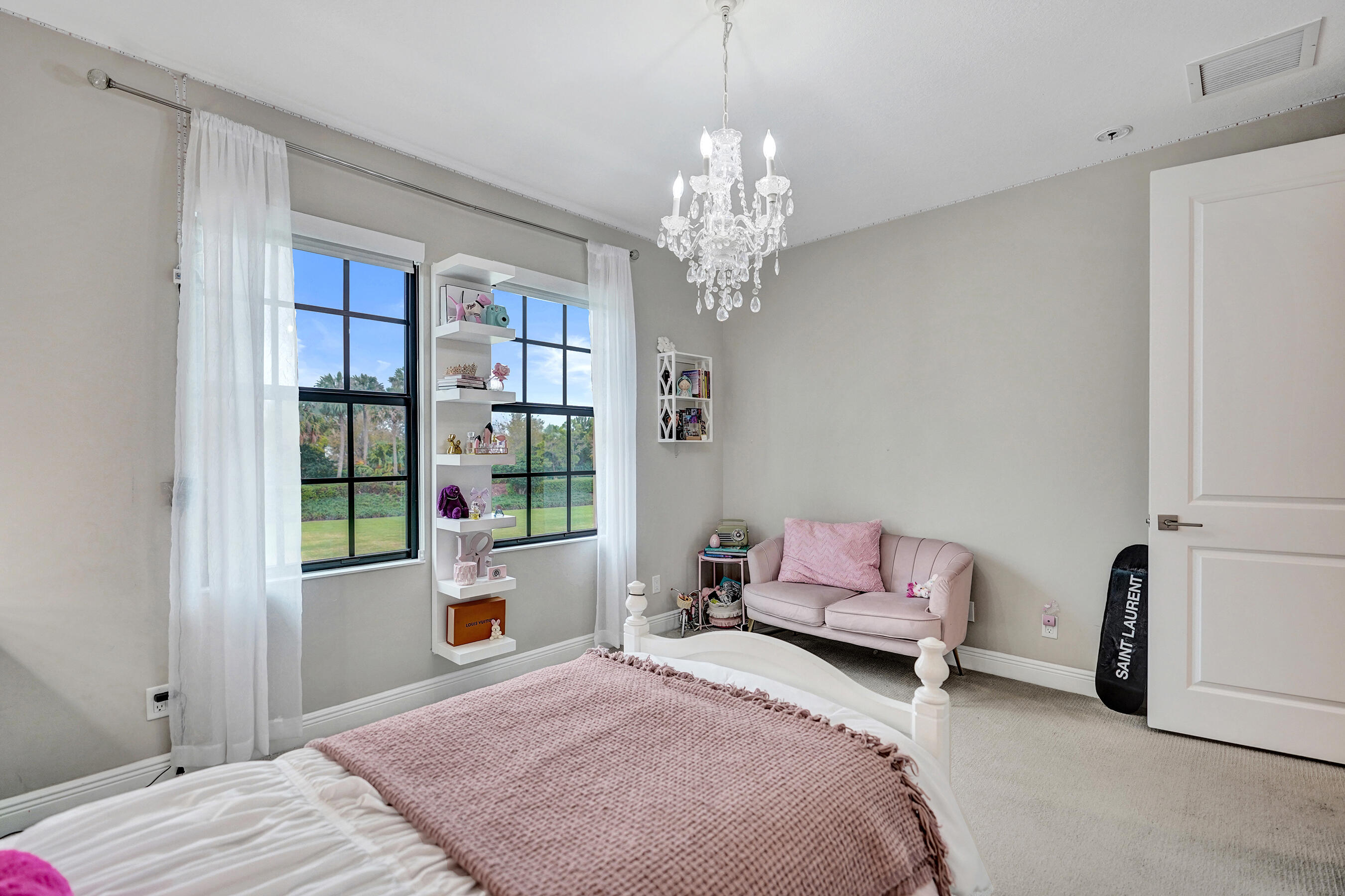 PARKLAND BAY - Residential