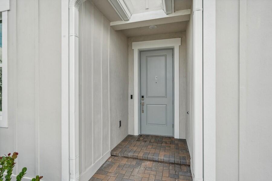 10074 NW Dreamweaver Road 220