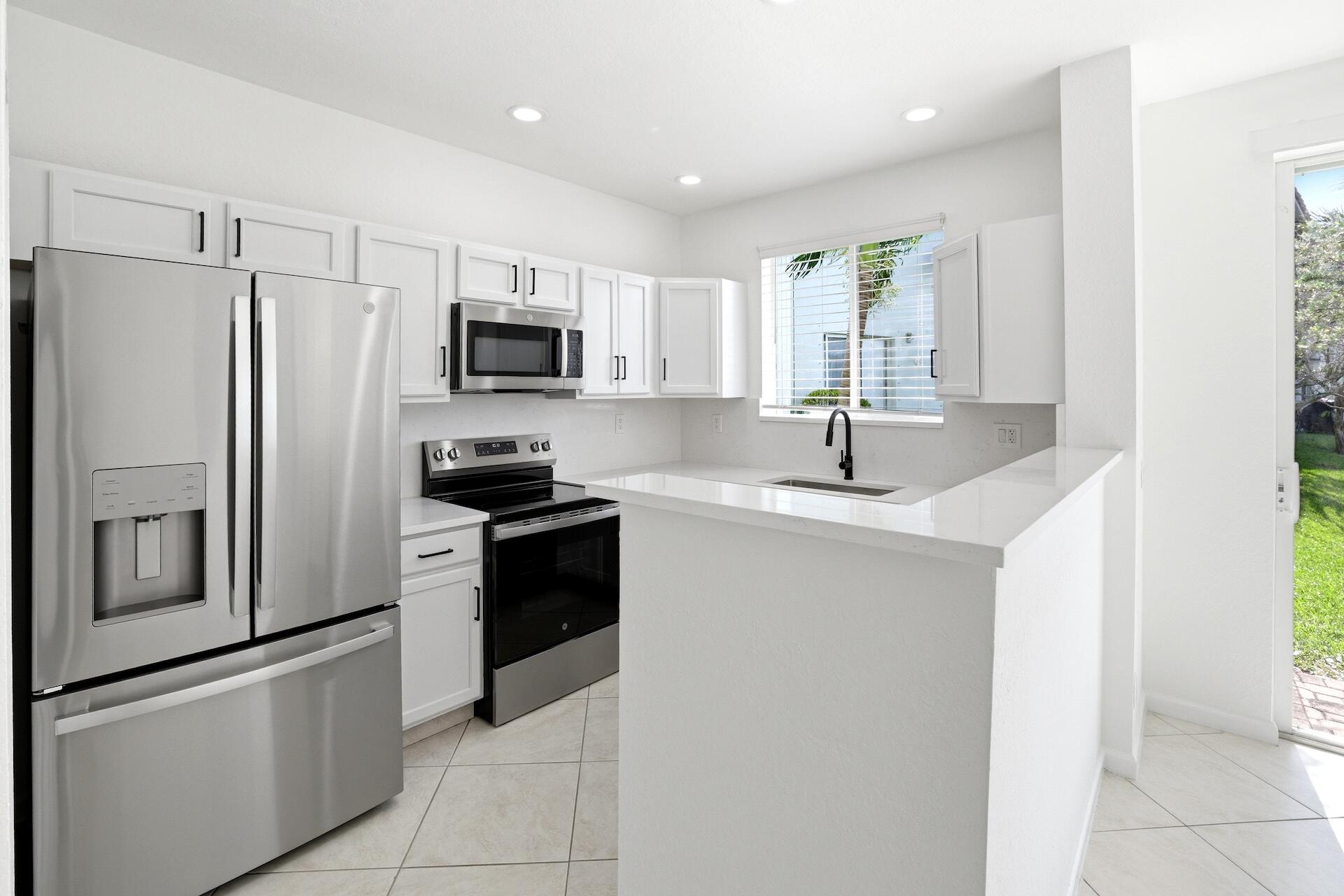 THOUSAND OAKS - Residential