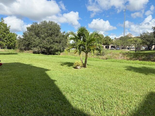 LAKESIDE VILLAGE CONDO 10 - Residential Lease