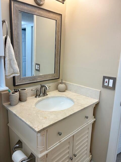 LAKESIDE VILLAGE CONDO 10 - Residential Lease