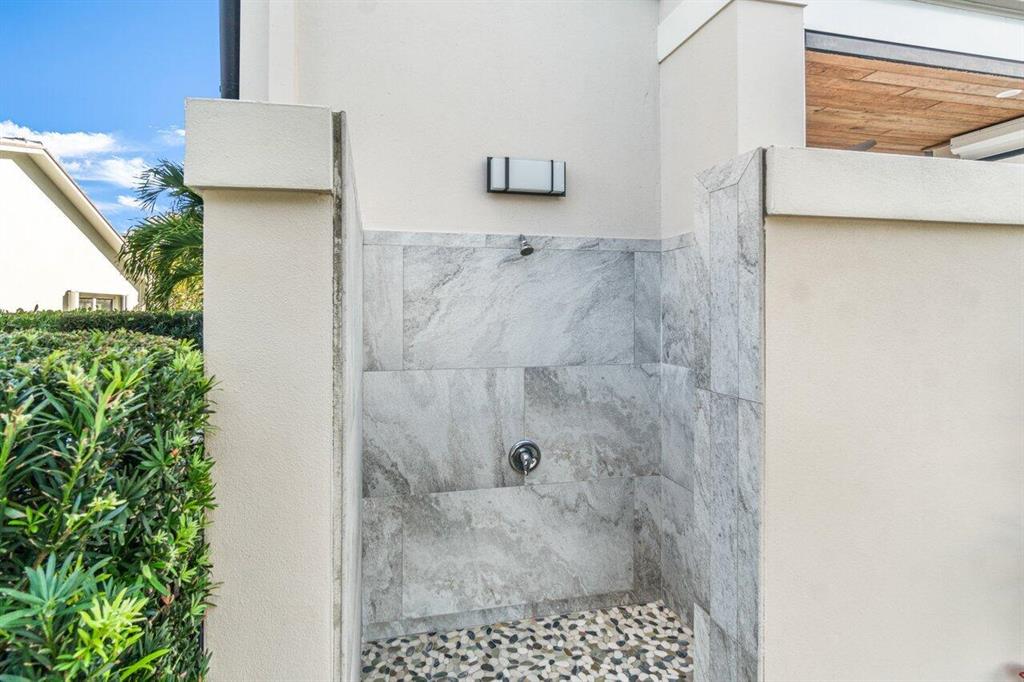 Palm Beach Isles - Residential