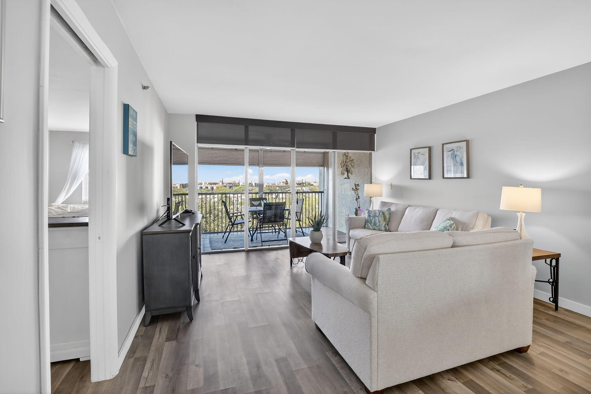 18TH HOLE AT INVERRARY CONDO - Residential