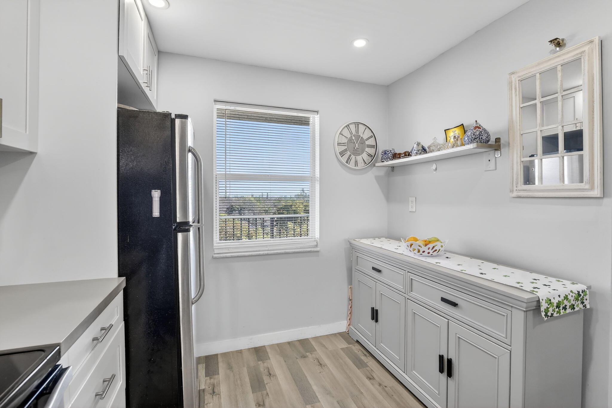 18TH HOLE AT INVERRARY CONDO - Residential