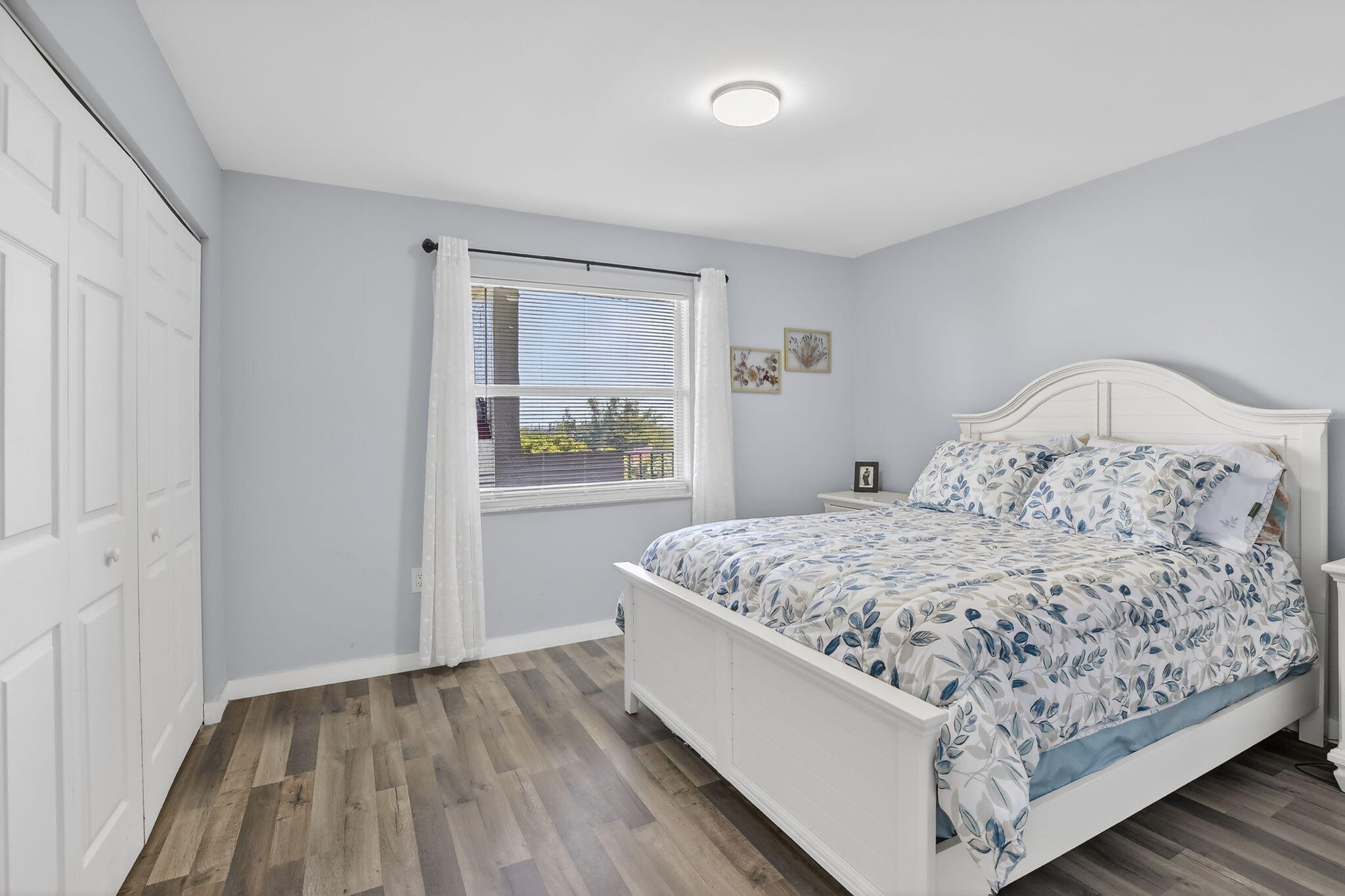 18TH HOLE AT INVERRARY CONDO - Residential