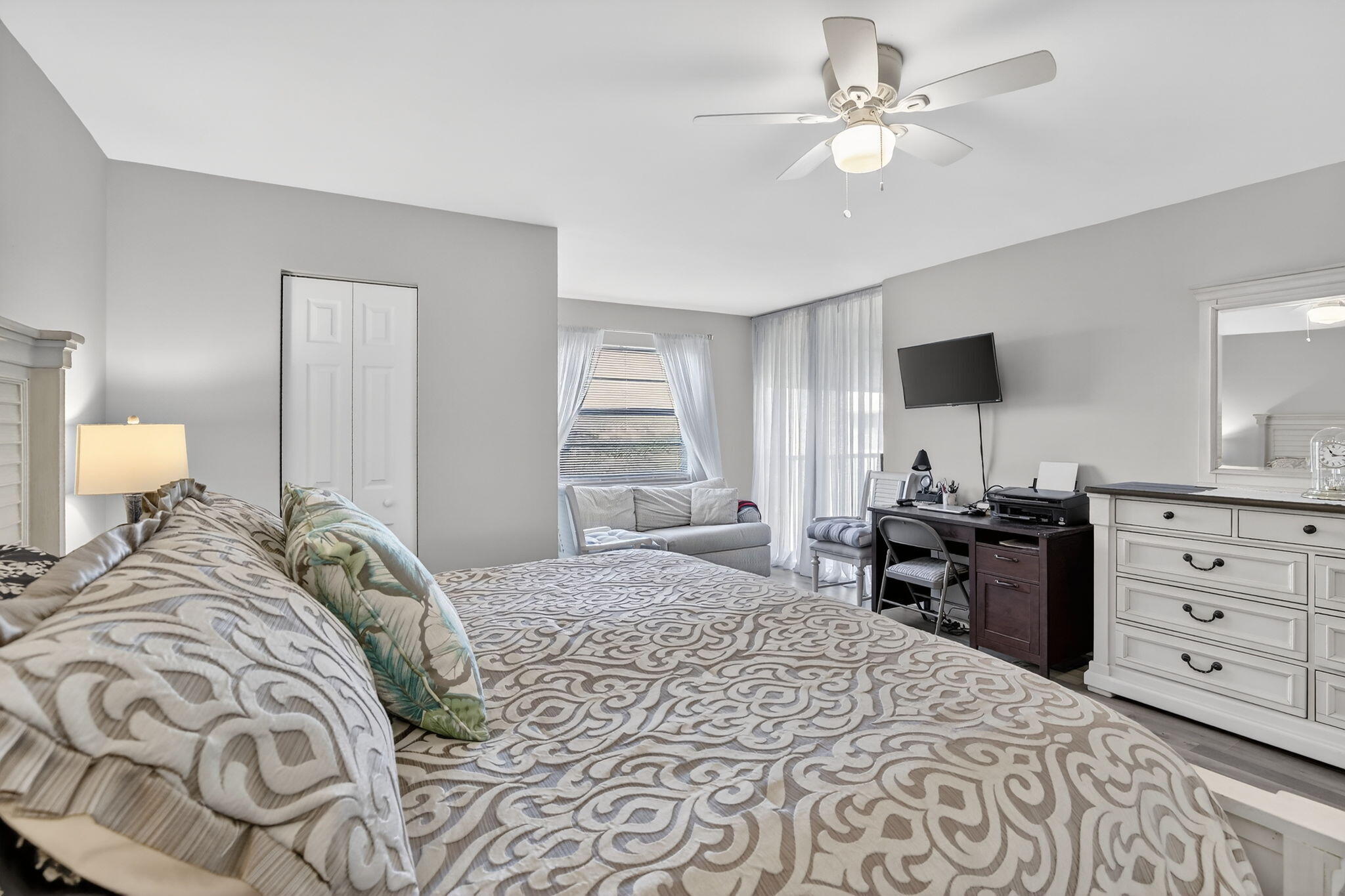 18TH HOLE AT INVERRARY CONDO - Residential