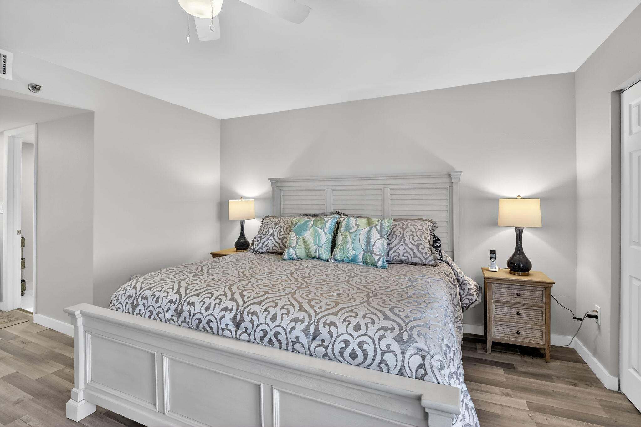 18TH HOLE AT INVERRARY CONDO - Residential