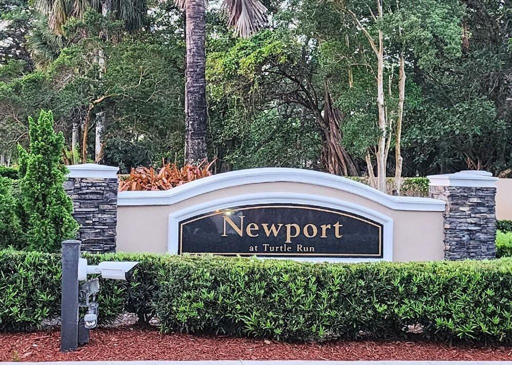 Photo of 6125 NW 40th Street, Coral Springs, FL 33067 (MLS # B26012856)