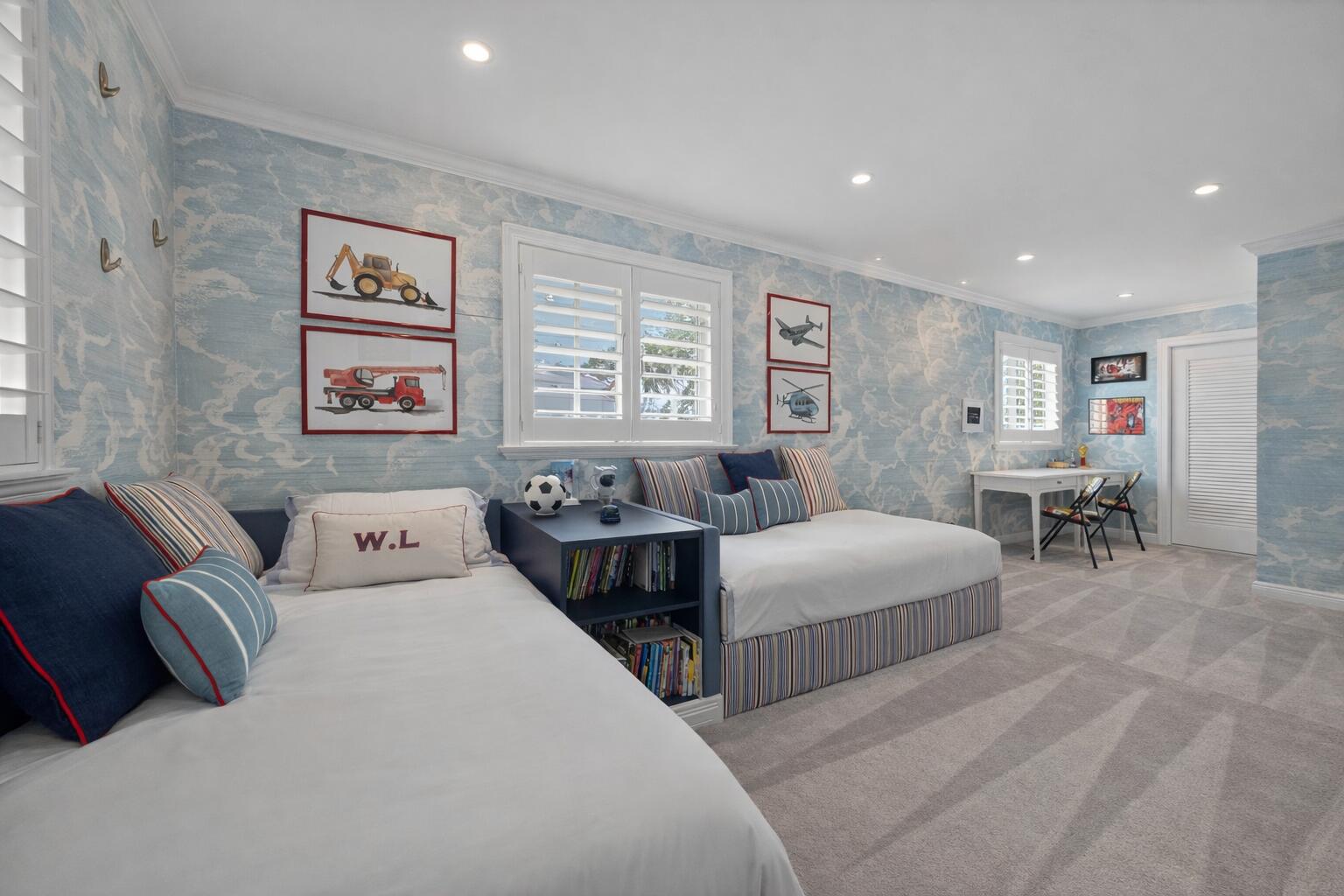 RIO VISTA ISLES - Residential