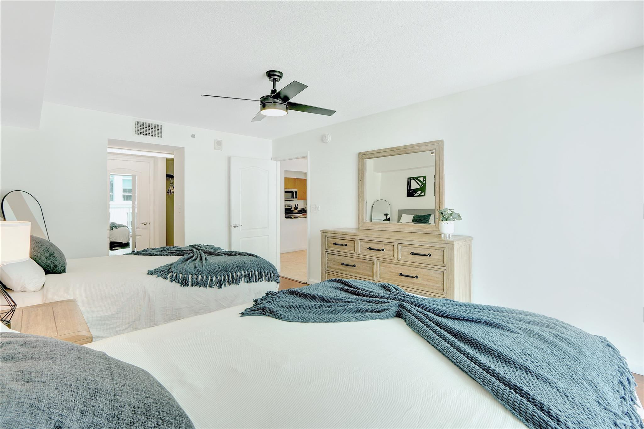 THE CLUB AT BRICKELL BAY - Residential