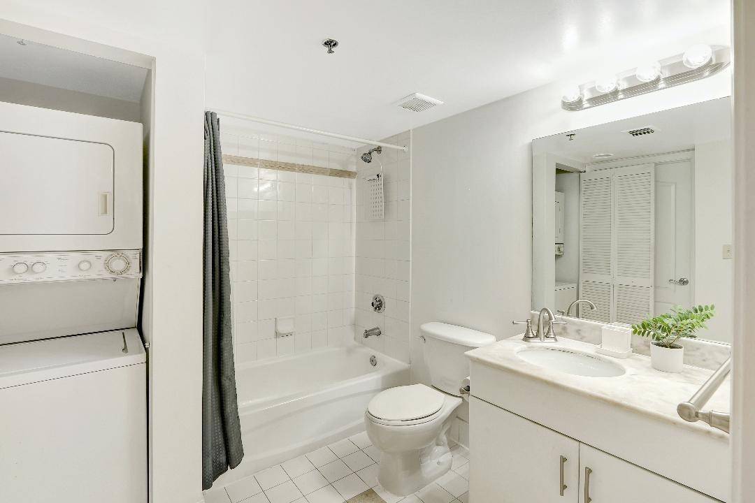 THE CLUB AT BRICKELL BAY - Residential