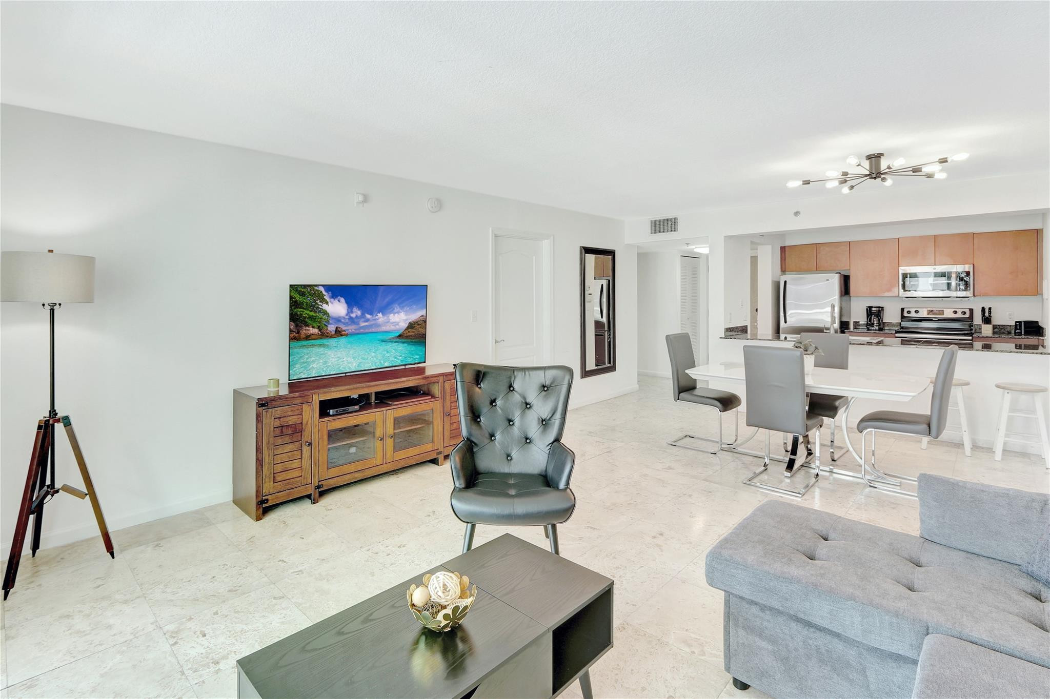 THE CLUB AT BRICKELL BAY - Residential