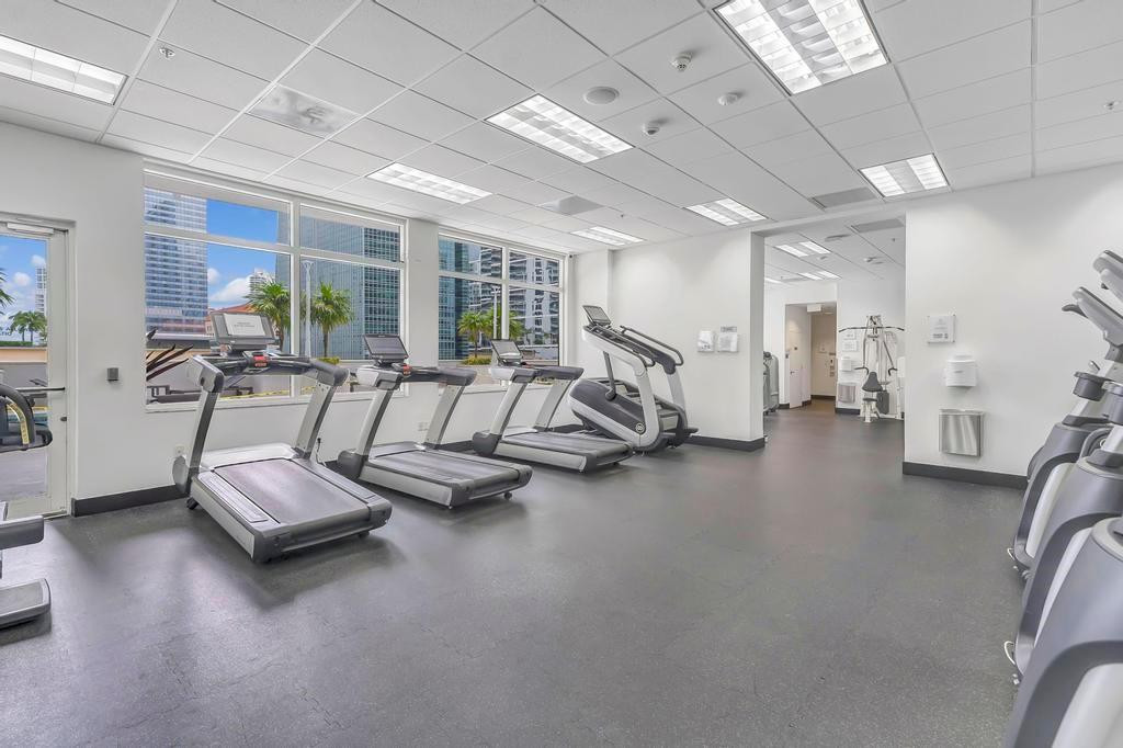 THE CLUB AT BRICKELL BAY - Residential