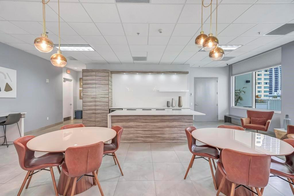 THE CLUB AT BRICKELL BAY - Residential