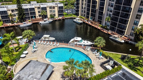 Tiny photo for 8 Royal Palm Way #401, Boca Raton, FL 33432 (MLS # B26019653)