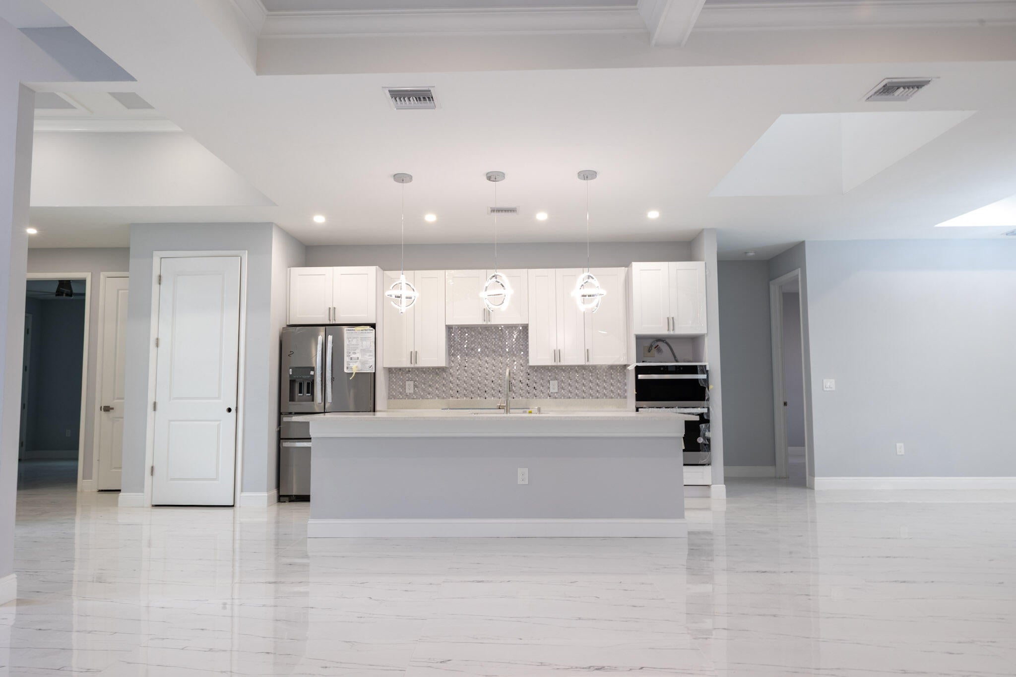 10601 LANDAU Lane