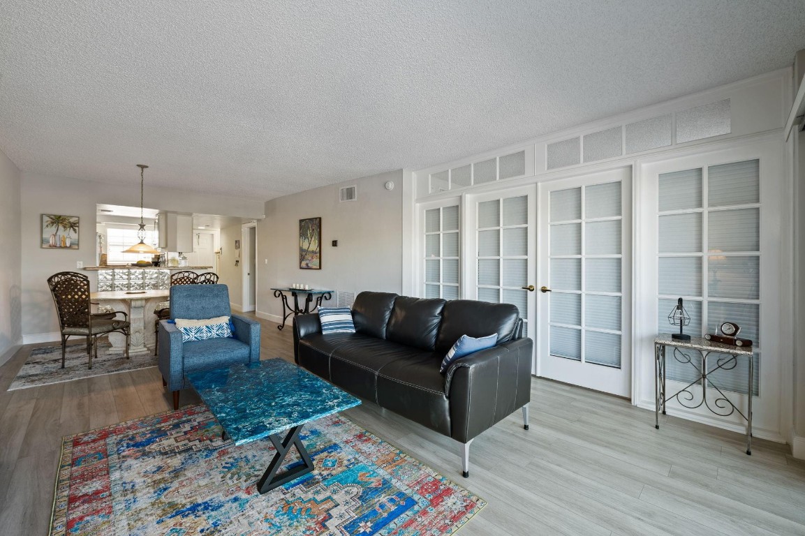 Pompano Yacht& Beach Club - Residential