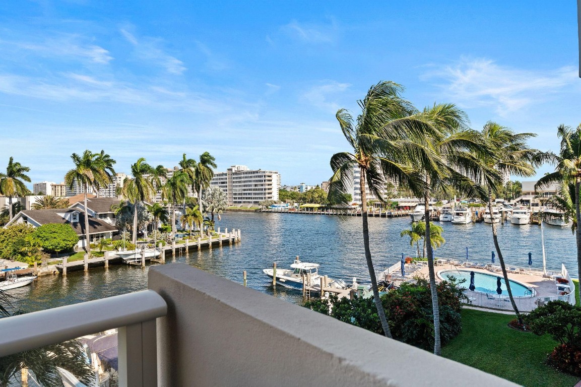 Pompano Yacht& Beach Club - Residential