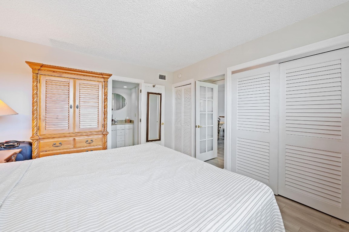 Pompano Yacht& Beach Club - Residential