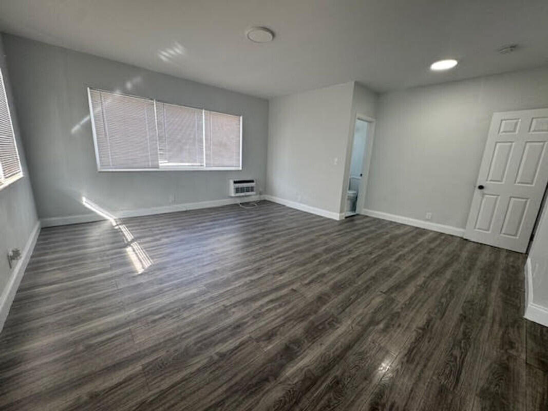 ATLANTIC HEIGHTS - Residential Lease