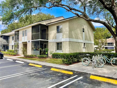 504 Gardens Dr Unit 203, Pompano Beach, FL MLS: F10500317