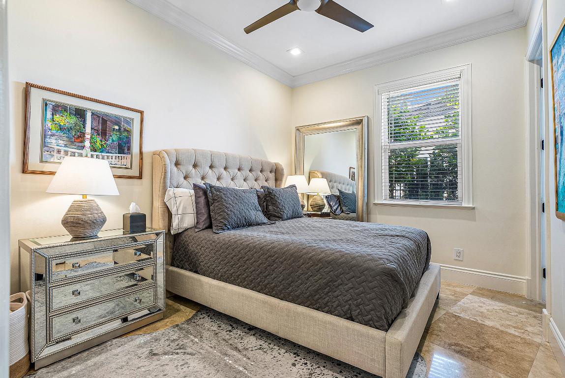 HARBOUR EAST - Residential