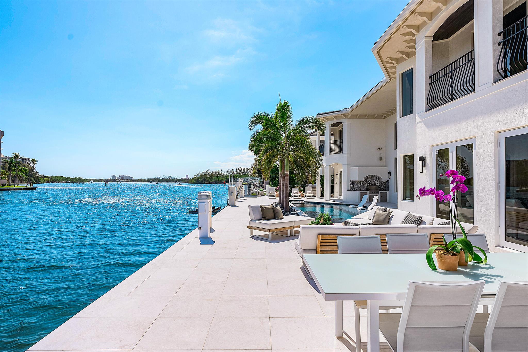 HARBOUR EAST - Residential