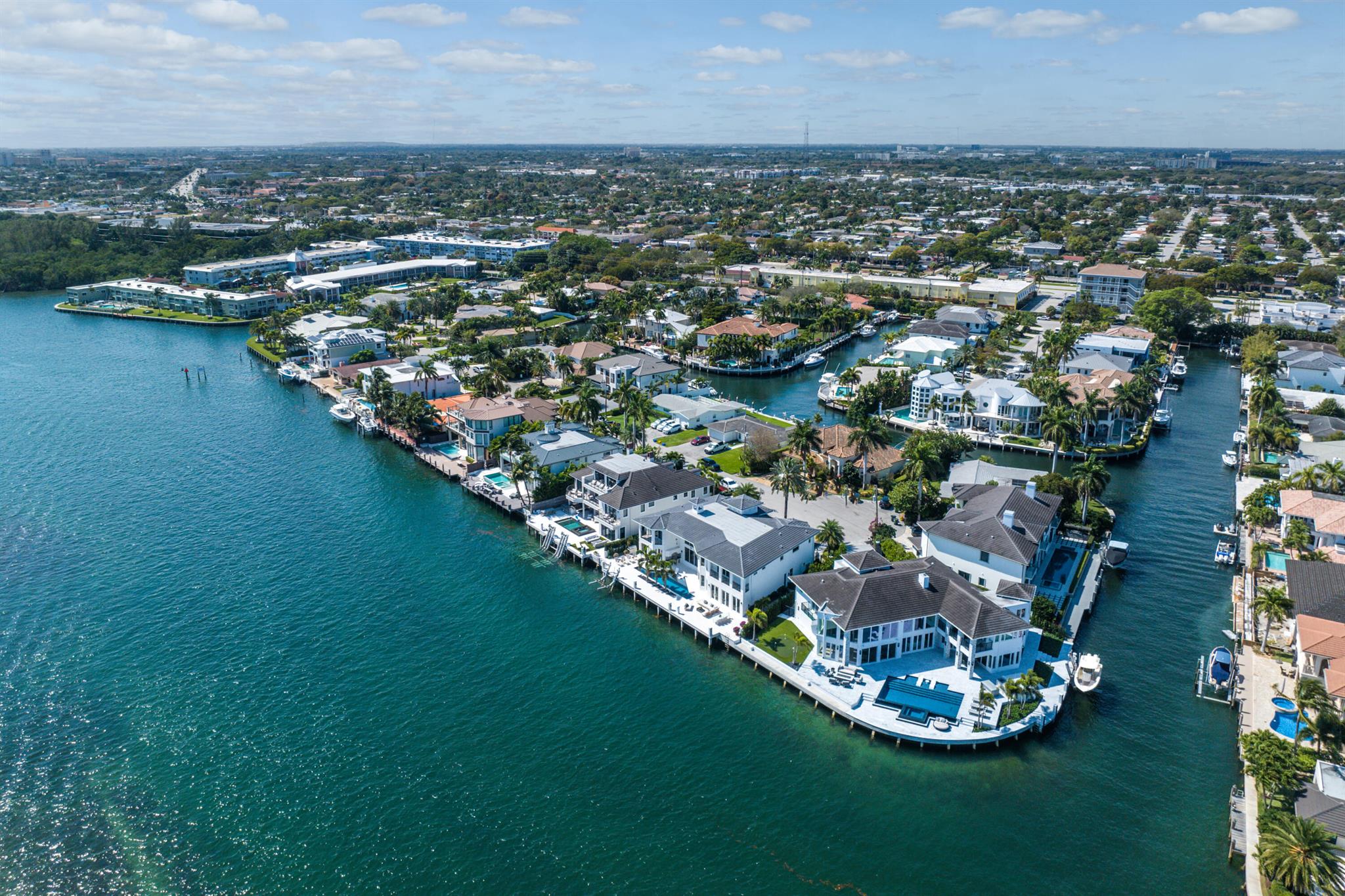 HARBOUR EAST - Residential