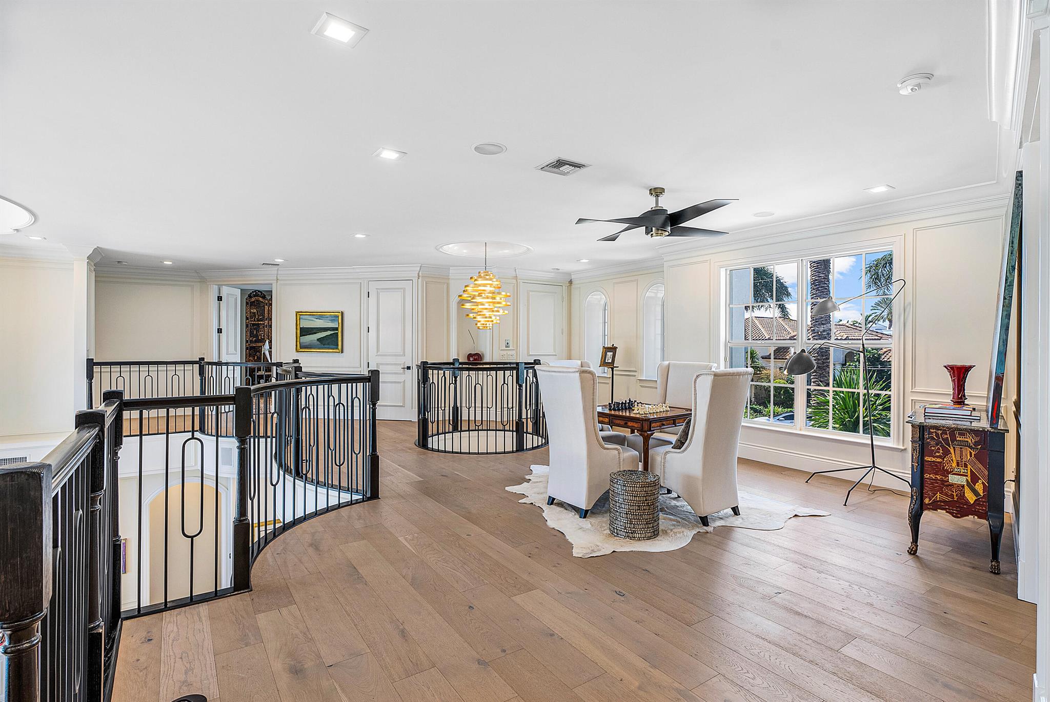 HARBOUR EAST - Residential