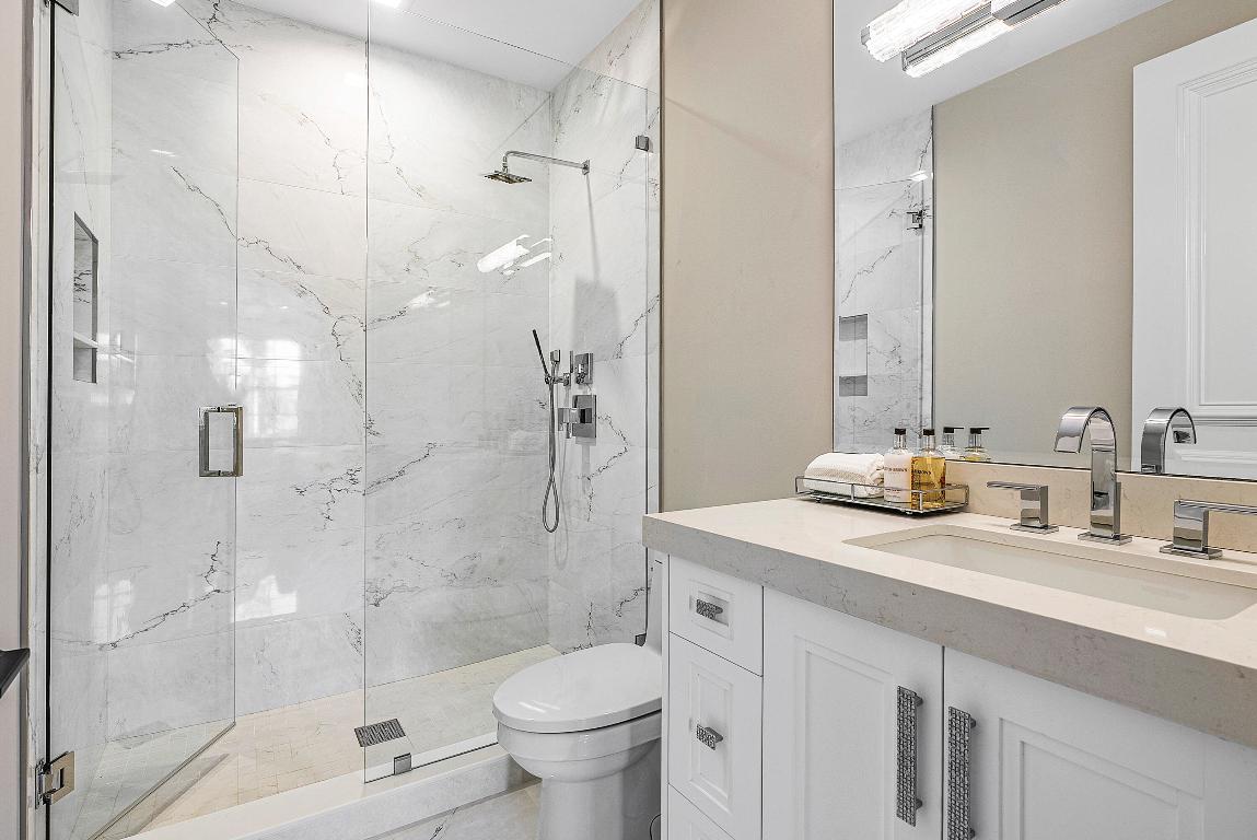 HARBOUR EAST - Residential