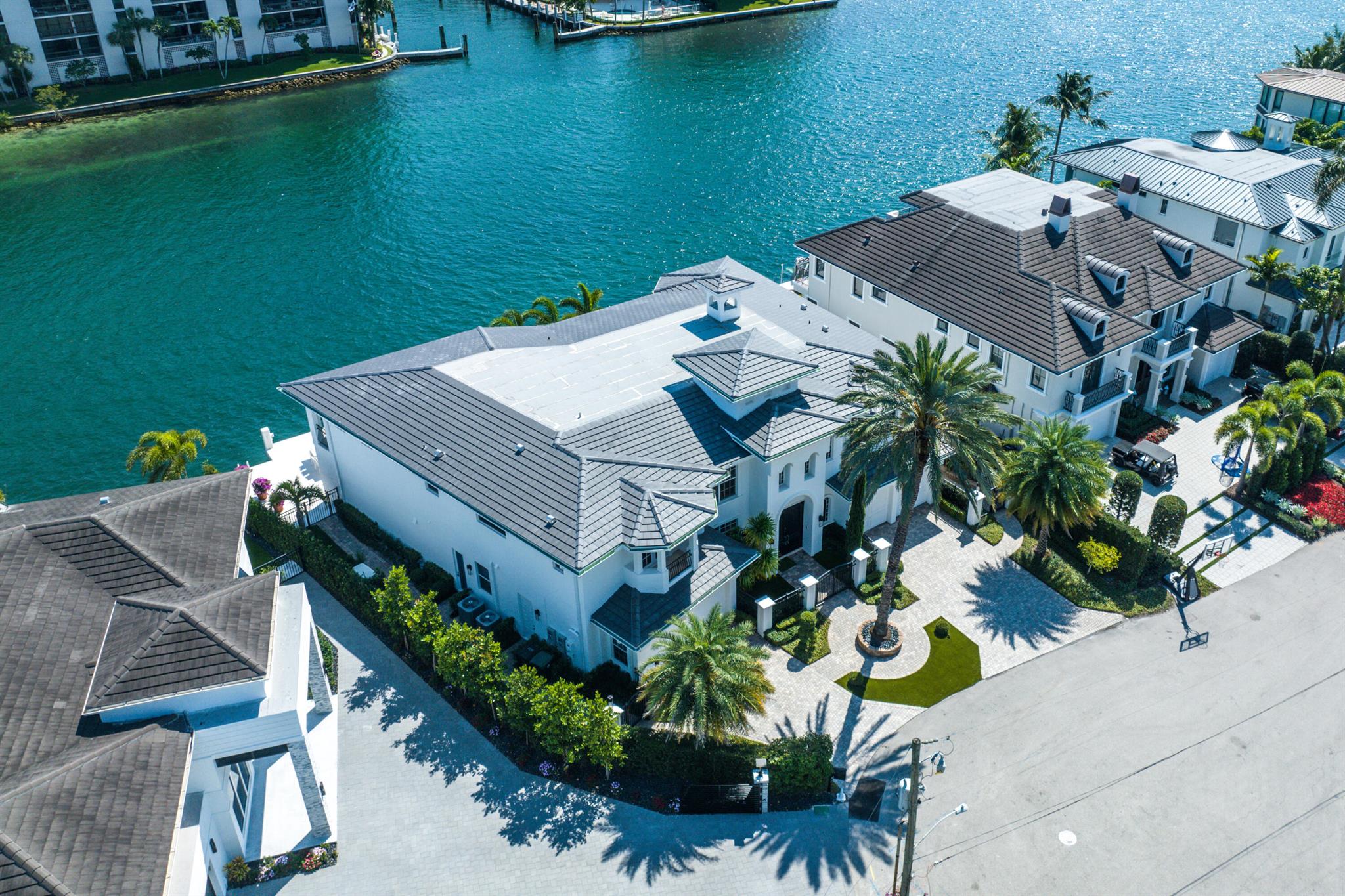 HARBOUR EAST - Residential