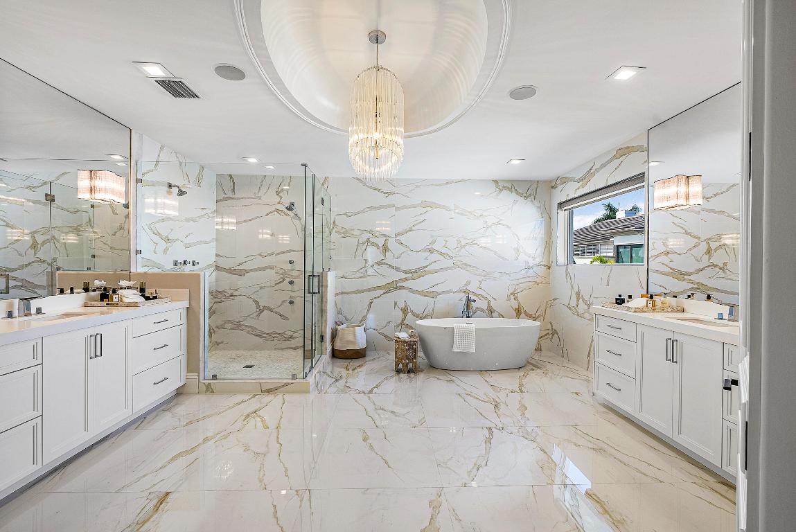 HARBOUR EAST - Residential