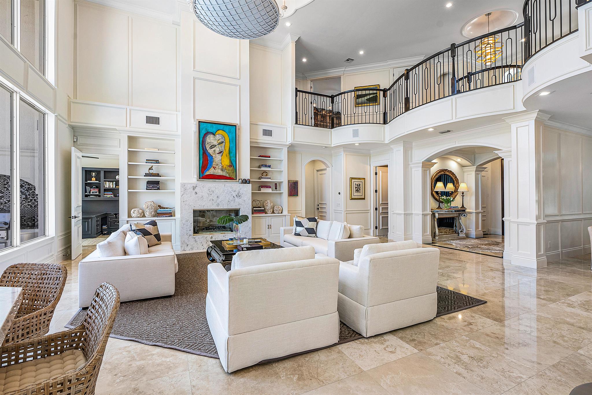 HARBOUR EAST - Residential