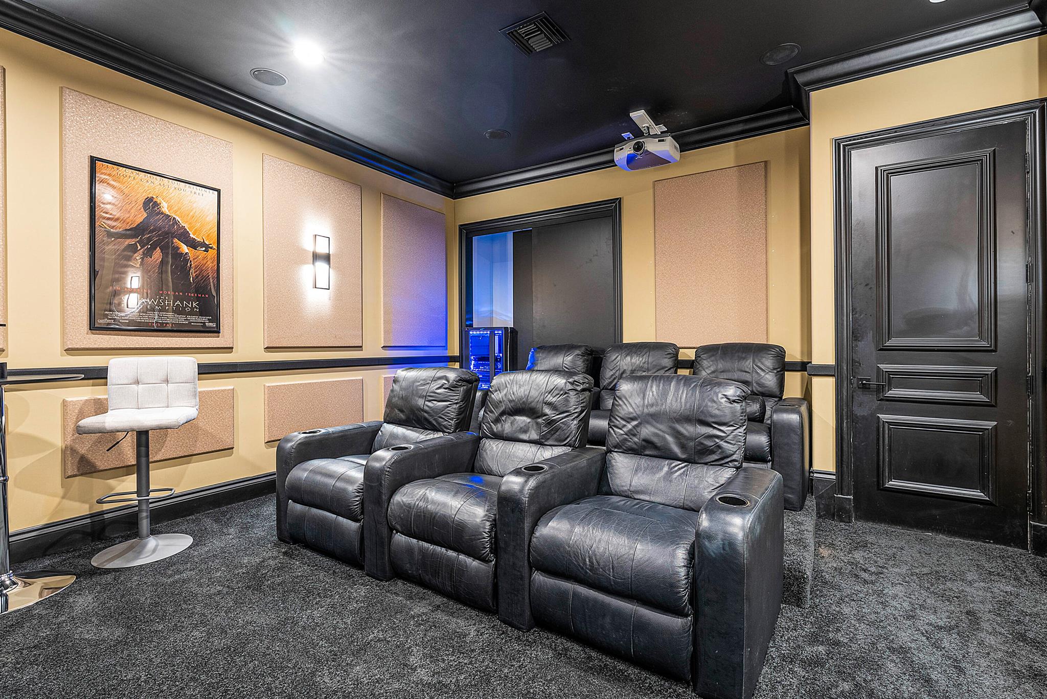 HARBOUR EAST - Residential