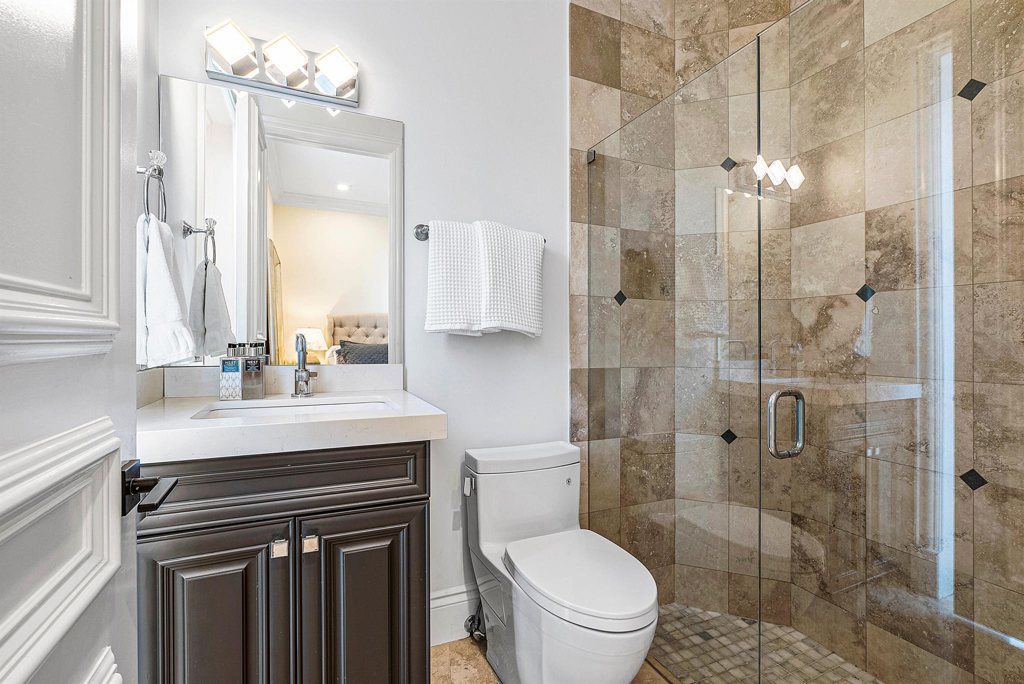 HARBOUR EAST - Residential