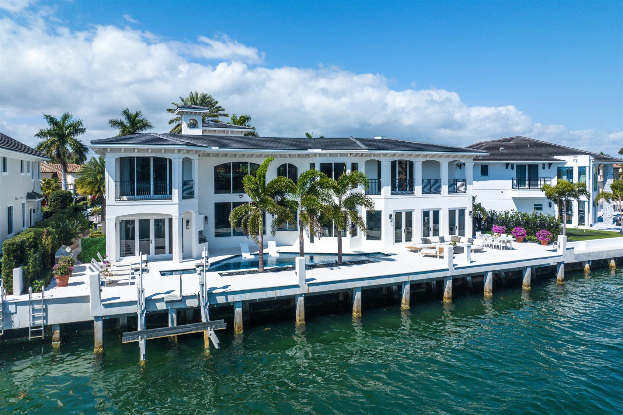 HARBOUR EAST - Residential