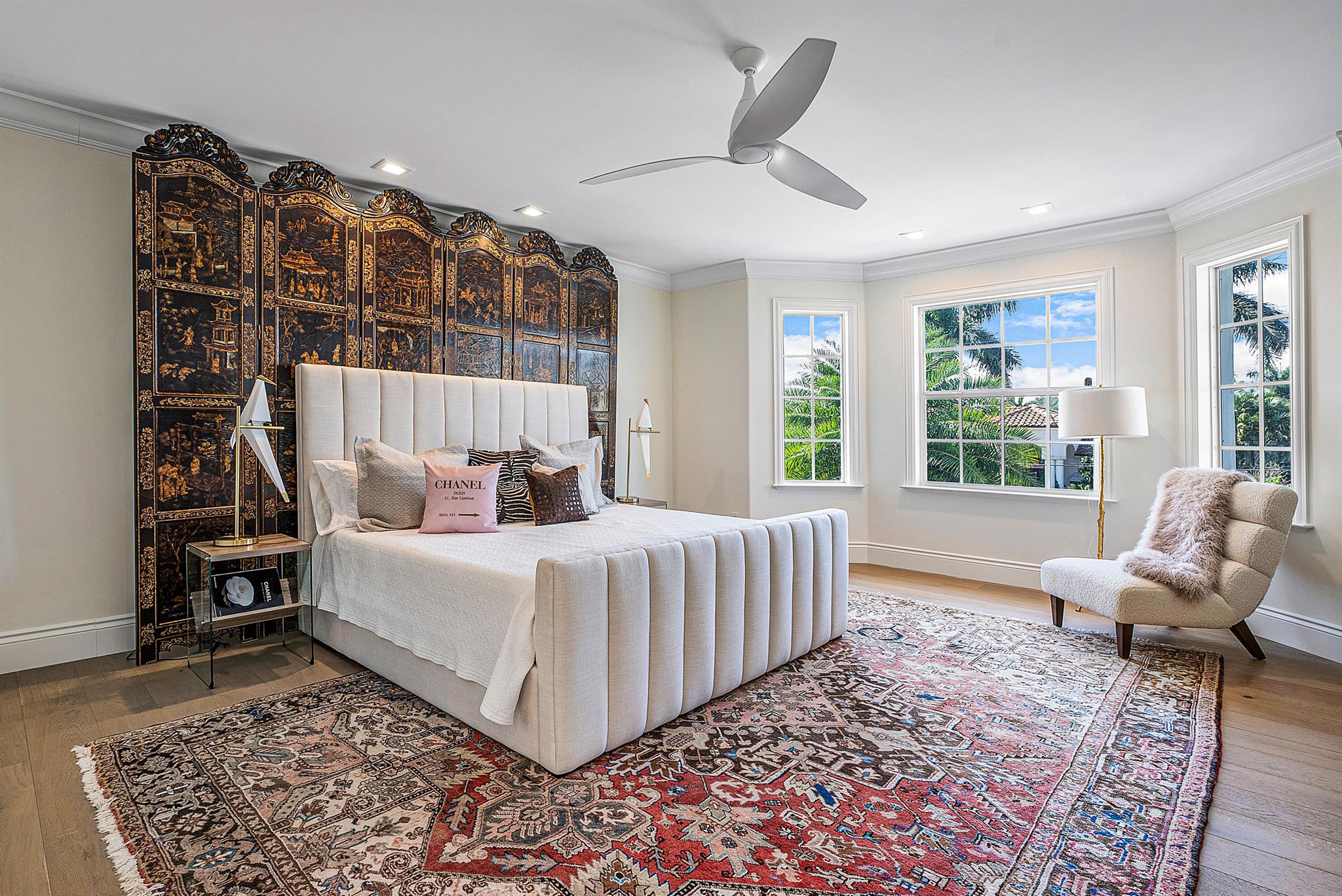 HARBOUR EAST - Residential