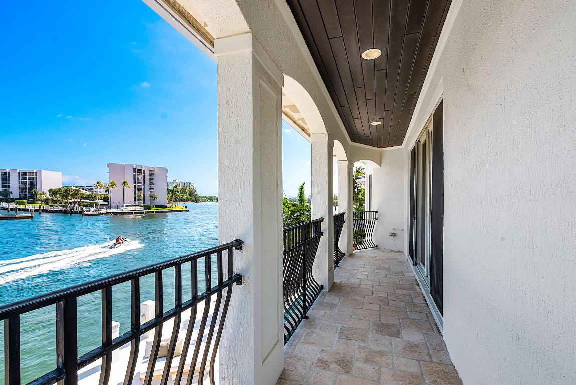 HARBOUR EAST - Residential