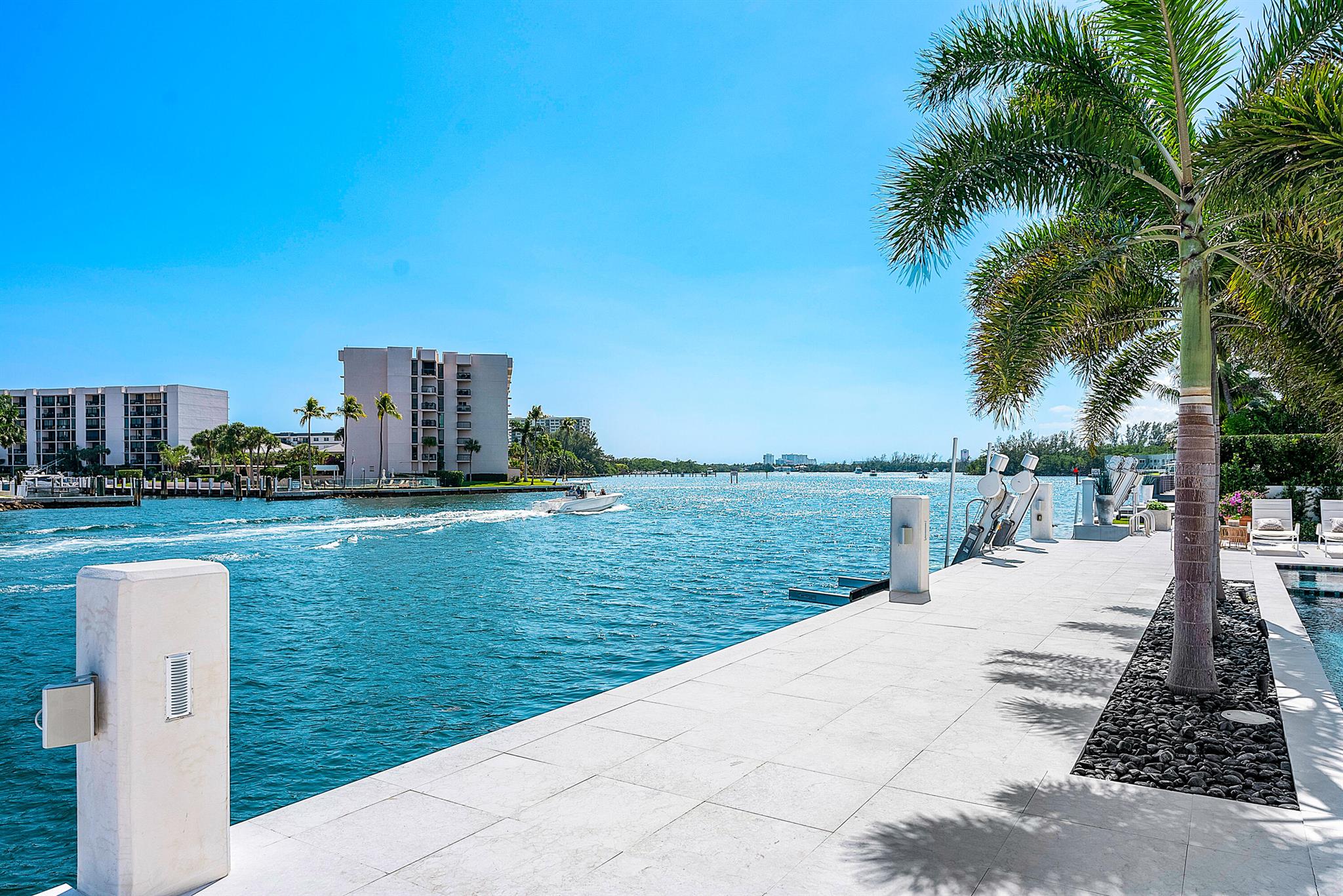 HARBOUR EAST - Residential